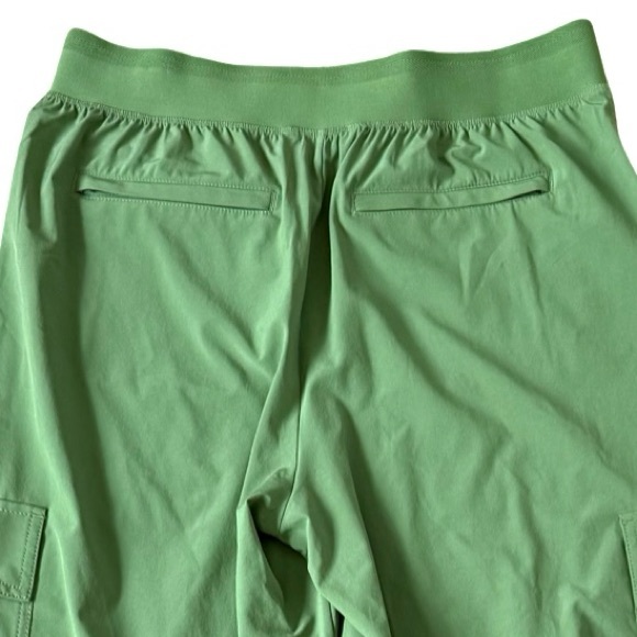 Athleta Brooklyn Heights High Rise Cargo
Pant Travel Athleisure UPF +40 EUC - Picture 5 of 8